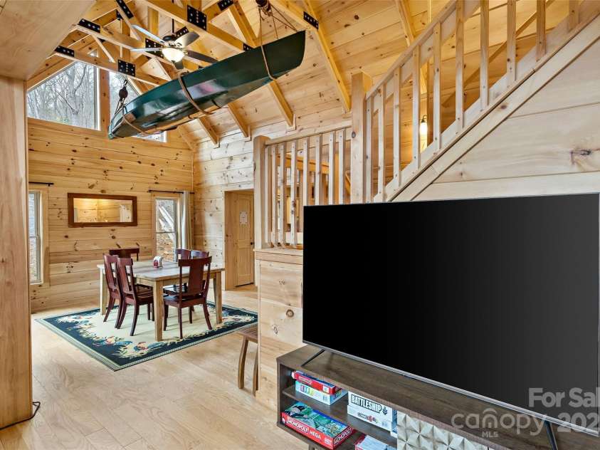 67/69 Flat Top Mountain Road, Fairview, NC 28730.  MLS# CAR4218998, YatesRealty ID 3394. 