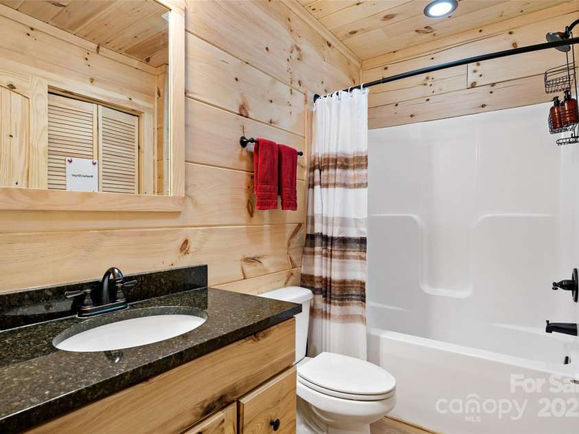 67/69 Flat Top Mountain Road, Fairview, NC 28730.  MLS# CAR4218998, YatesRealty ID 3394. 