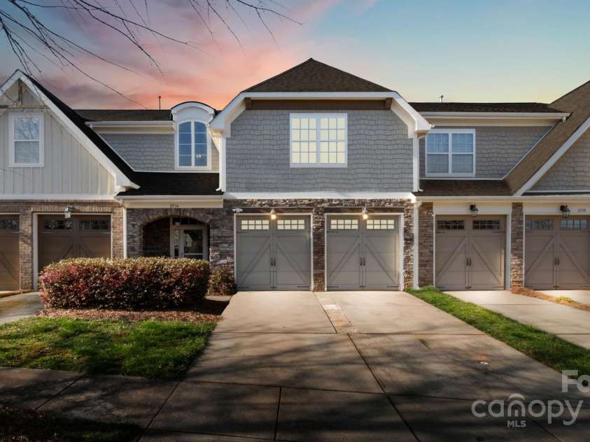 8534 Loxton Circle, Charlotte, NC 28214.  MLS# CAR4232602, YatesRealty ID 3394. Immaculately maintained, one owner townhome in resort-style Vineyards on Lake Wylie!