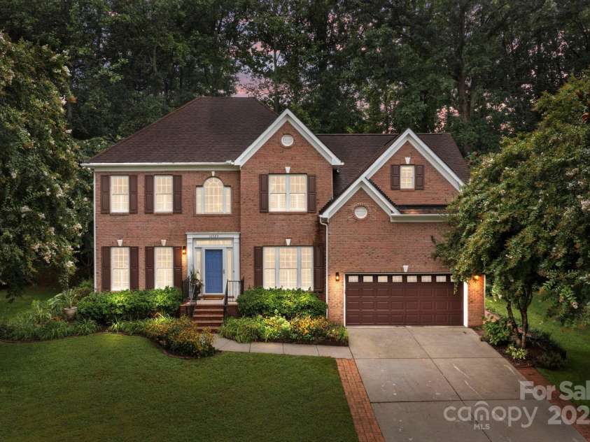 16923 Laureate Road, Huntersville, NC 28078.  MLS# CAR4286306, YatesRealty ID 33940. 