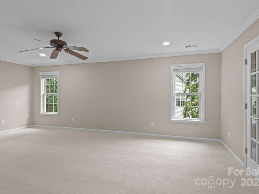 16923 Laureate Road, Huntersville, NC 28078.  MLS# CAR4286306, YatesRealty ID 33940. Enormous bonus room/5th bedroom