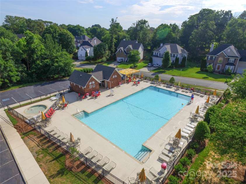 16923 Laureate Road, Huntersville, NC 28078.  MLS# CAR4286306, YatesRealty ID 33940. Neighborhood pool