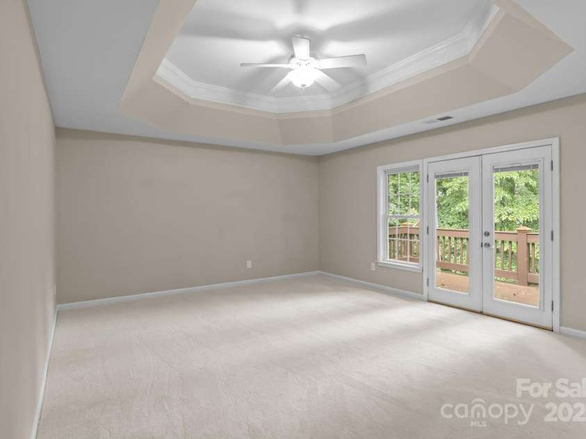 16923 Laureate Road, Huntersville, NC 28078.  MLS# CAR4286306, YatesRealty ID 33940. Primary bedroom with balcony
