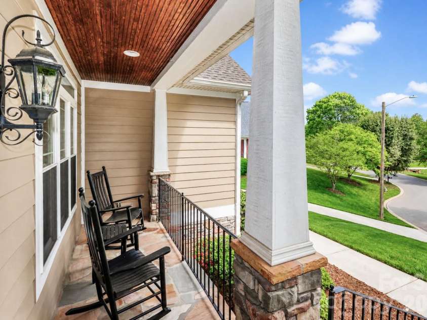 909 Argyle Court, Statesville, NC 28677.  MLS# CAR4374893, YatesRealty ID 33941. 