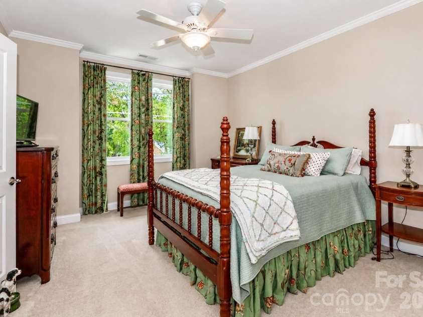909 Argyle Court, Statesville, NC 28677.  MLS# CAR4374893, YatesRealty ID 33941. 