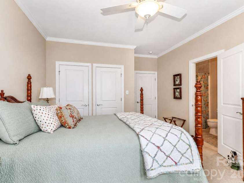 909 Argyle Court, Statesville, NC 28677.  MLS# CAR4374893, YatesRealty ID 33941. 
