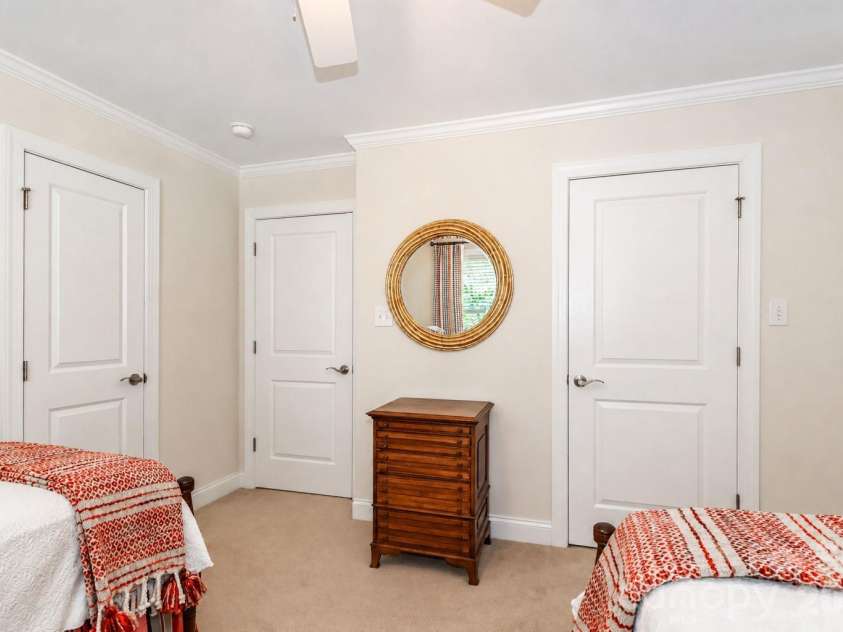 909 Argyle Court, Statesville, NC 28677.  MLS# CAR4374893, YatesRealty ID 33941. 