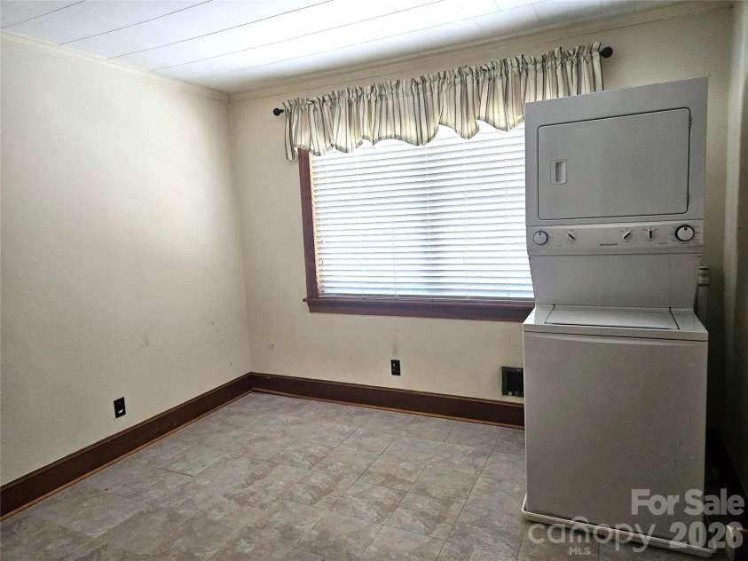 557 Goldmoor Drive, Concord, NC 28025.  MLS# CAR4385029, YatesRealty ID 33942. 