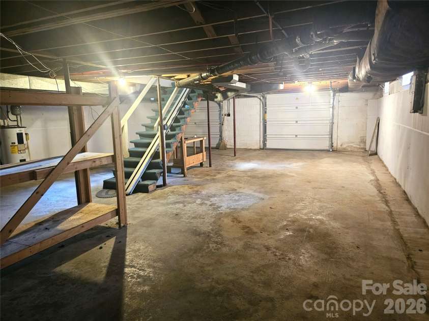 557 Goldmoor Drive, Concord, NC 28025.  MLS# CAR4385029, YatesRealty ID 33942. 