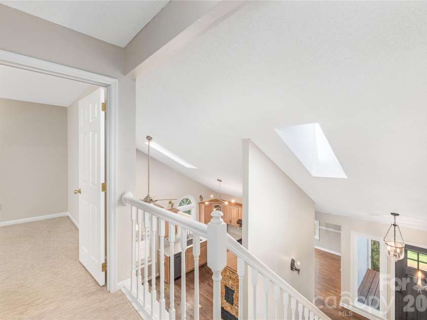 23 Moriah Lane, Asheville, NC 28803.  MLS# CAR4396349, YatesRealty ID 33943. 