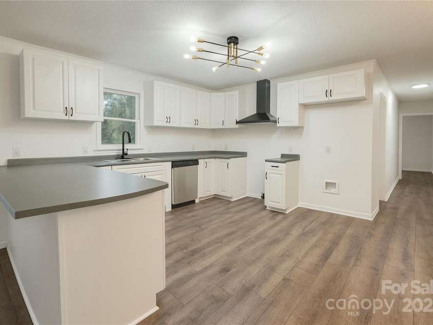 143 Harvest Drive, Kings Mountain, NC 28086.  MLS# CAR4280680, YatesRealty ID 33944. 