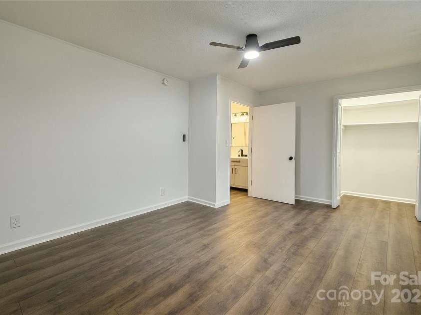 143 Harvest Drive, Kings Mountain, NC 28086.  MLS# CAR4280680, YatesRealty ID 33944. 