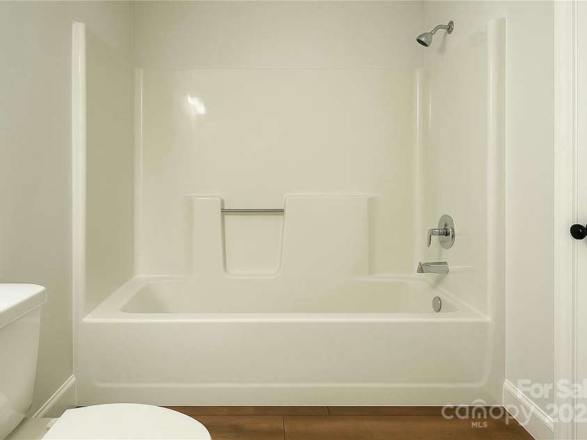 143 Harvest Drive, Kings Mountain, NC 28086.  MLS# CAR4280680, YatesRealty ID 33944. 