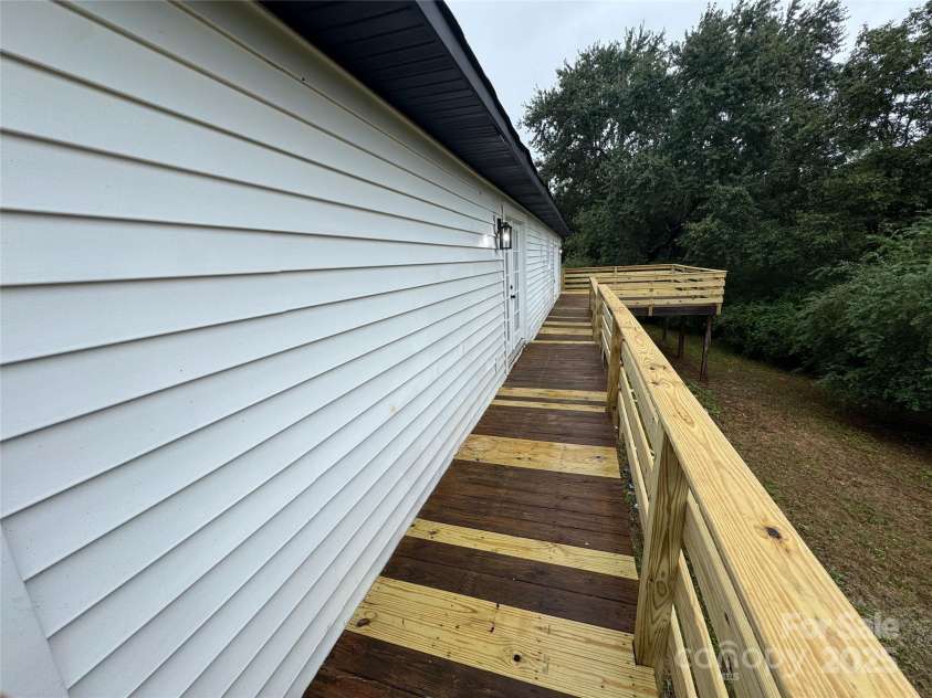 143 Harvest Drive, Kings Mountain, NC 28086.  MLS# CAR4280680, YatesRealty ID 33944. 