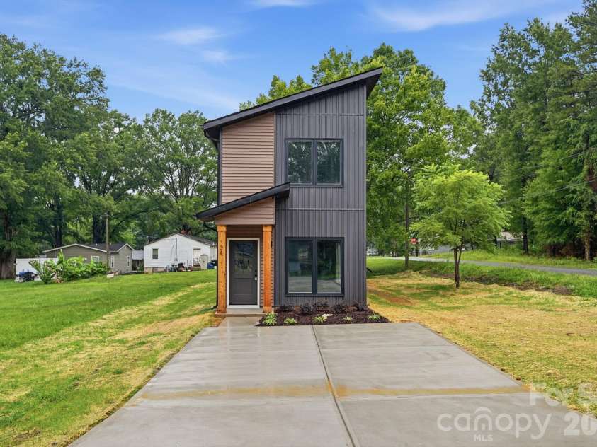 34 Stricker Avenue, Concord, NC 28027.  MLS# CAR4396748, YatesRealty ID 33944. 