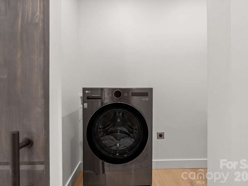 7 Temujin Drive, Leicester, NC 28748.  MLS# CAR4397809, YatesRealty ID 33945. 2nd Laundry ( Basement)