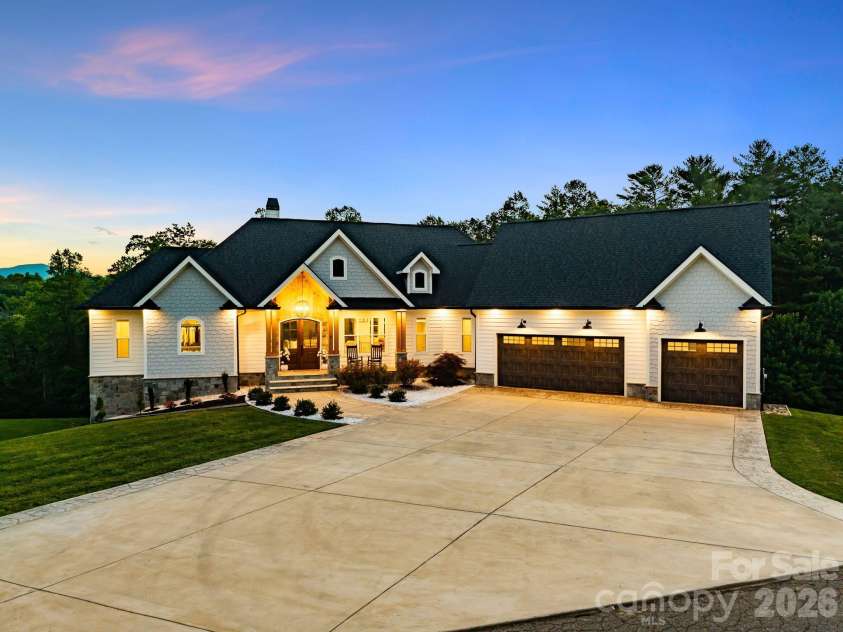 7 Temujin Drive, Leicester, NC 28748.  MLS# CAR4397809, YatesRealty ID 33945. 
