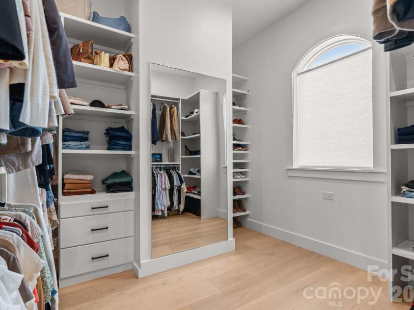7 Temujin Drive, Leicester, NC 28748.  MLS# CAR4397809, YatesRealty ID 33945. His & Hers Closet