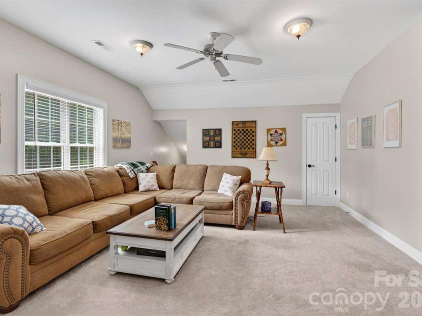 1900 Crestgate Drive, Waxhaw, NC 28173.  MLS# CAR4385753, YatesRealty ID 33946. Bonus