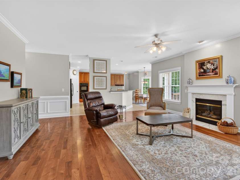 1900 Crestgate Drive, Waxhaw, NC 28173.  MLS# CAR4385753, YatesRealty ID 33946. Family room