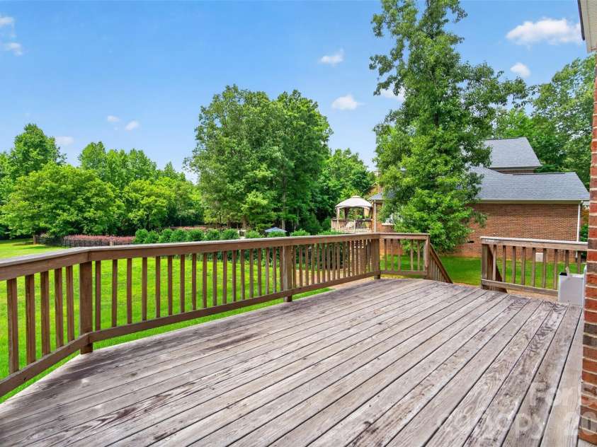 1900 Crestgate Drive, Waxhaw, NC 28173.  MLS# CAR4385753, YatesRealty ID 33946. Oversized deck
