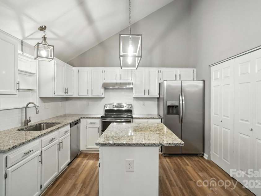 506 Lisa Carol Drive, Mooresville, NC 28115.  MLS# CAR4287878, YatesRealty ID 33946. 