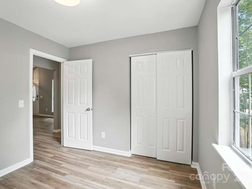 506 Lisa Carol Drive, Mooresville, NC 28115.  MLS# CAR4287878, YatesRealty ID 33946. 