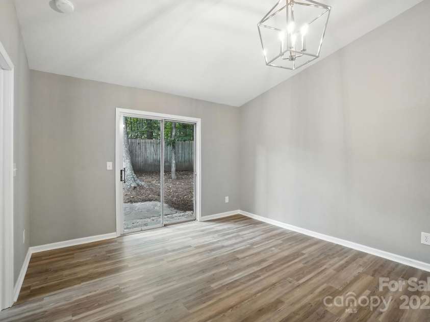 506 Lisa Carol Drive, Mooresville, NC 28115.  MLS# CAR4287878, YatesRealty ID 33946. 