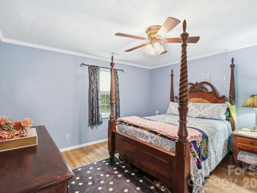 928 Oval Street, Kannapolis, NC 28081.  MLS# CAR4397869, YatesRealty ID 33947. 
