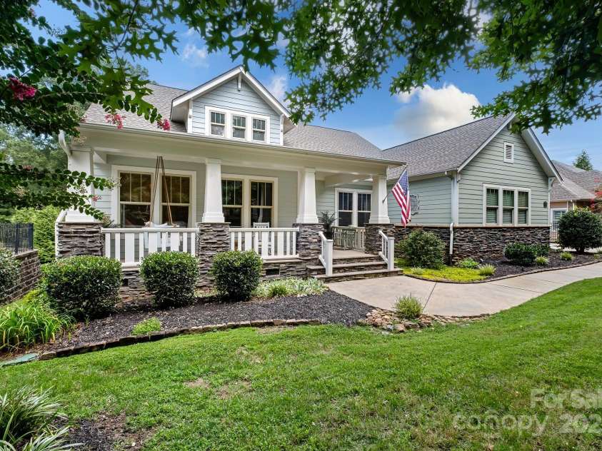 14708 Old Vermillion Drive, Huntersville, NC 28078.  MLS# CAR4291123, YatesRealty ID 33948. 