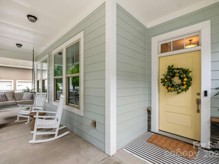 14708 Old Vermillion Drive, Huntersville, NC 28078.  MLS# CAR4291123, YatesRealty ID 33948. 