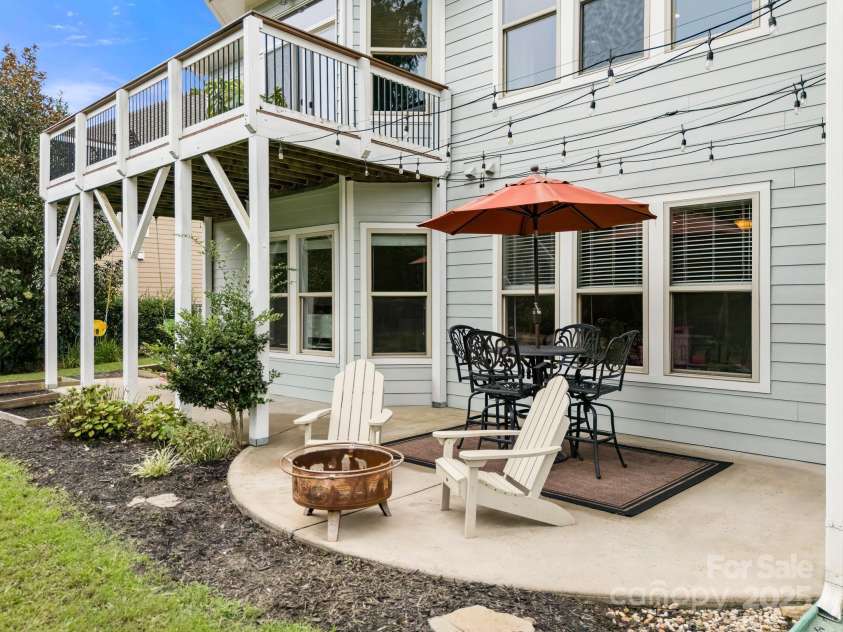 14708 Old Vermillion Drive, Huntersville, NC 28078.  MLS# CAR4291123, YatesRealty ID 33948. 