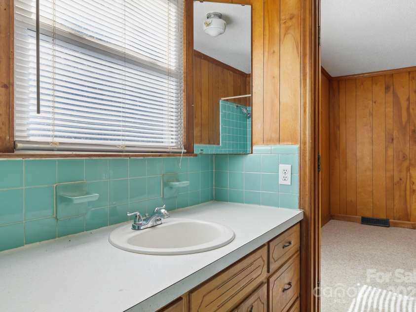 3199 Hilton Road, Rock Hill, SC 29732.  MLS# CAR4331122, YatesRealty ID 33949. 