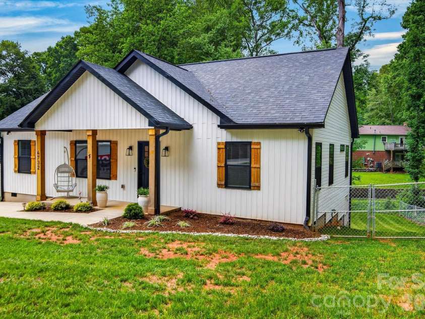 4732 Birchwood Court, Gastonia, NC 28056.  MLS# CAR4387906, YatesRealty ID 33949. 