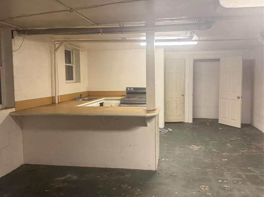 735 Sumter Street, Shelby, NC 28150.  MLS# CAR4333888, YatesRealty ID 3395. 