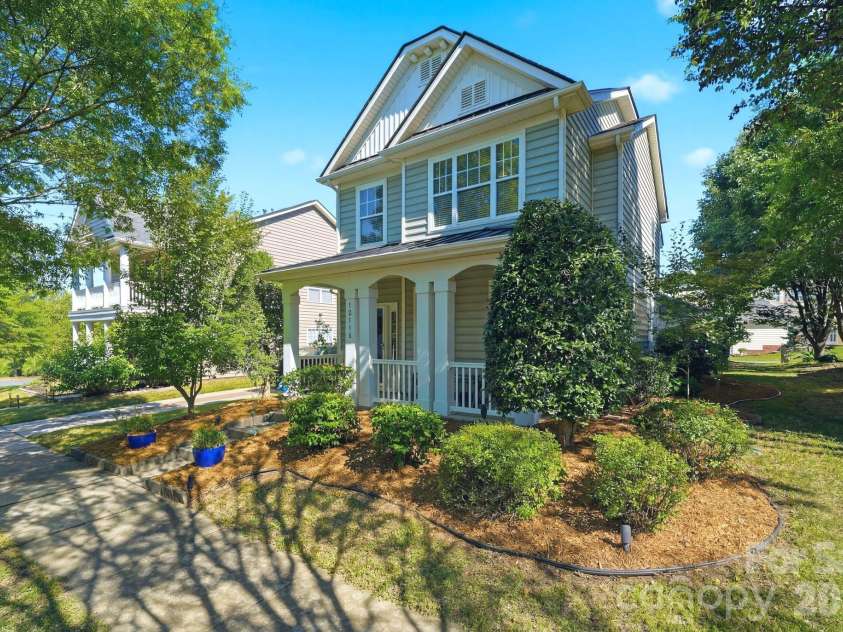 12115 Monteith Grove Drive, Huntersville, NC 28078.  MLS# CAR4396391, YatesRealty ID 33950. 