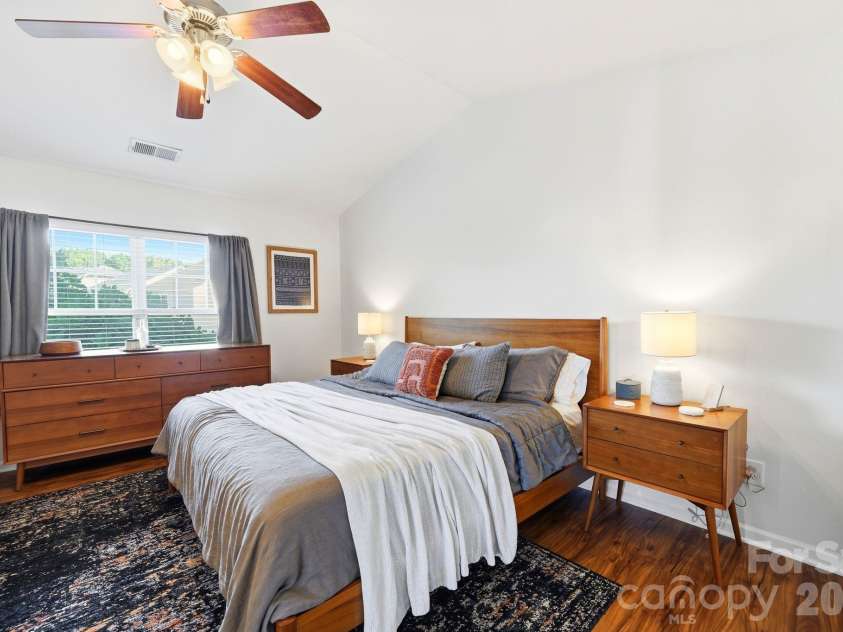 12115 Monteith Grove Drive, Huntersville, NC 28078.  MLS# CAR4396391, YatesRealty ID 33950. 