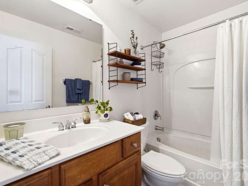 12115 Monteith Grove Drive, Huntersville, NC 28078.  MLS# CAR4396391, YatesRealty ID 33950. 