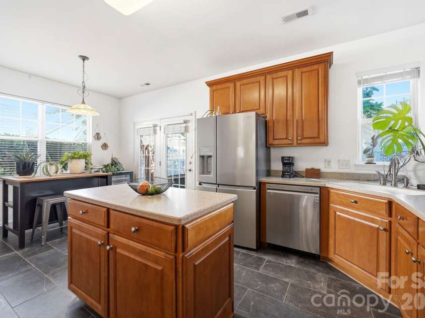 12115 Monteith Grove Drive, Huntersville, NC 28078.  MLS# CAR4396391, YatesRealty ID 33950. 