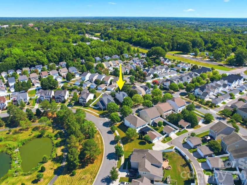 12115 Monteith Grove Drive, Huntersville, NC 28078.  MLS# CAR4396391, YatesRealty ID 33950. 