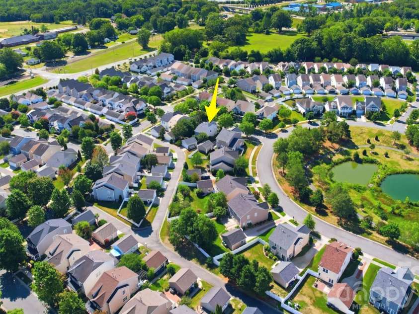 12115 Monteith Grove Drive, Huntersville, NC 28078.  MLS# CAR4396391, YatesRealty ID 33950. 