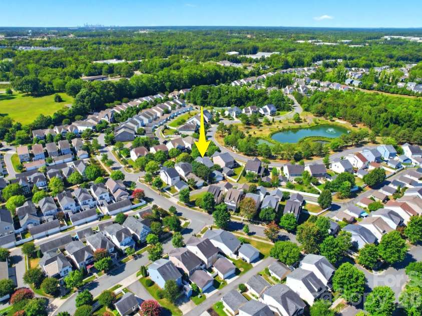 12115 Monteith Grove Drive, Huntersville, NC 28078.  MLS# CAR4396391, YatesRealty ID 33950. 