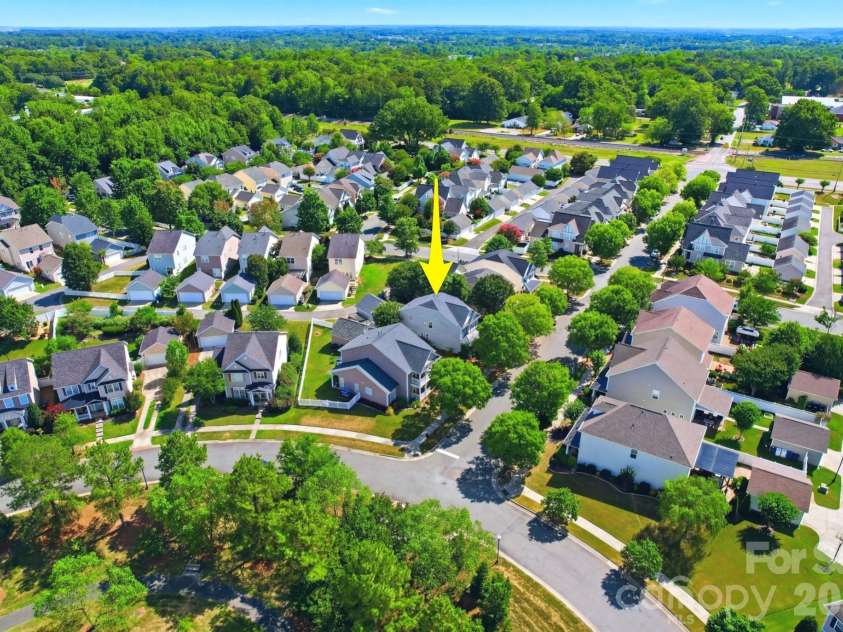 12115 Monteith Grove Drive, Huntersville, NC 28078.  MLS# CAR4396391, YatesRealty ID 33950. 