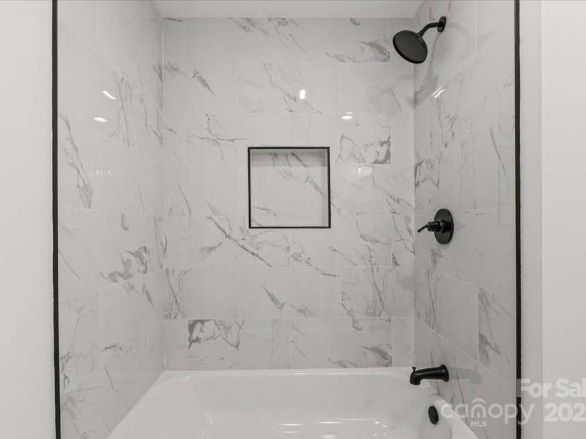 3030 Mac Drive, Hudson, NC 28638.  MLS# CAR4289028, YatesRealty ID 33950. HALL BATHROOM