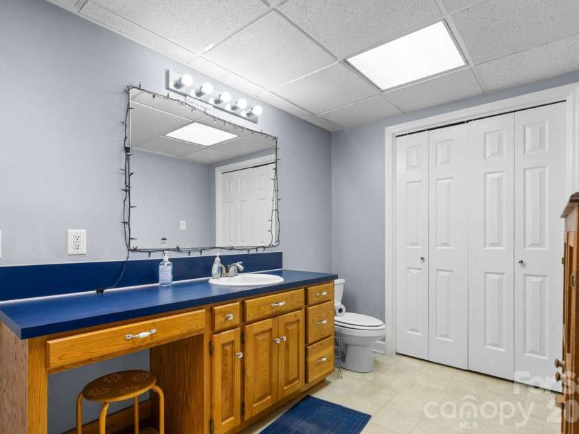 4093 Fairview Drive, Maiden, NC 28650.  MLS# CAR4381764, YatesRealty ID 33951. Basement Bathroom