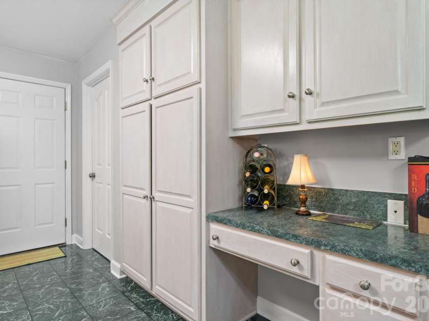4093 Fairview Drive, Maiden, NC 28650.  MLS# CAR4381764, YatesRealty ID 33951. Desk in Kitchen