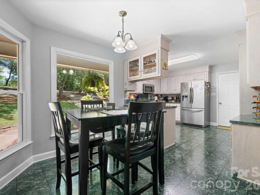 4093 Fairview Drive, Maiden, NC 28650.  MLS# CAR4381764, YatesRealty ID 33951. Dining Area