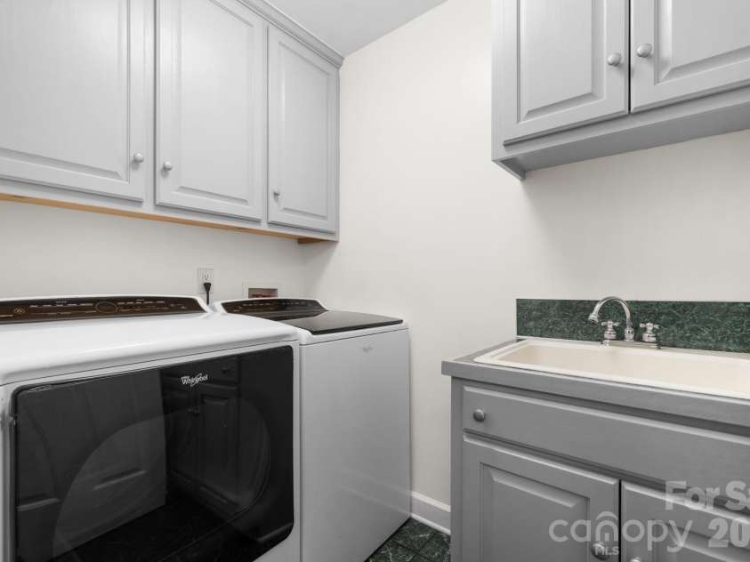 4093 Fairview Drive, Maiden, NC 28650.  MLS# CAR4381764, YatesRealty ID 33951. Laundry