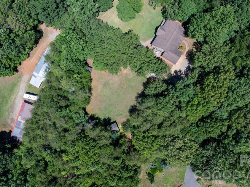 4093 Fairview Drive, Maiden, NC 28650.  MLS# CAR4381764, YatesRealty ID 33951. Overview