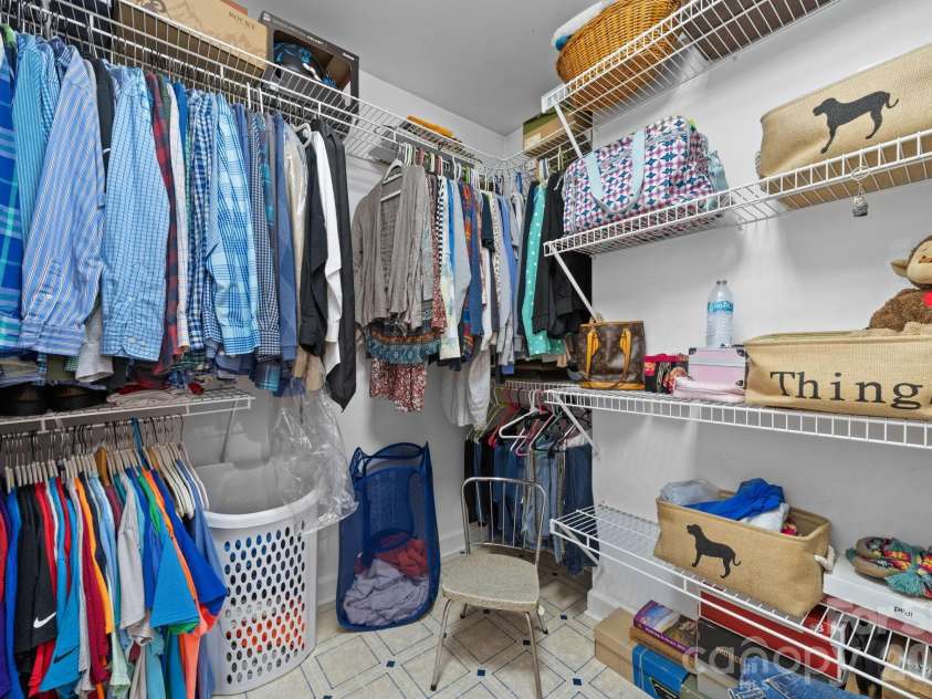 4093 Fairview Drive, Maiden, NC 28650.  MLS# CAR4381764, YatesRealty ID 33951. Primary Walk-in Closet 